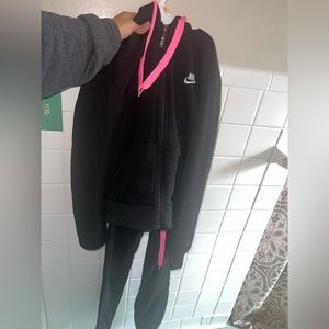 Nike jogging suit
